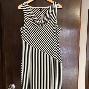 Ann Taylor B&W asymmetrical stripe jersey dress PL